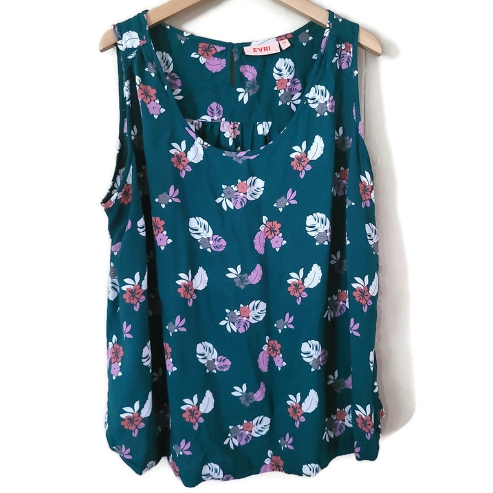 Evri curved hem challis tank size 2x